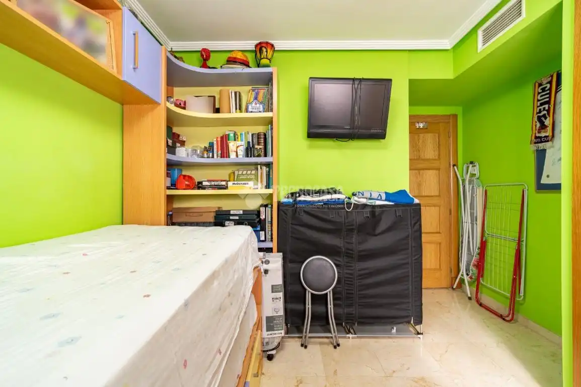 Habitación de Piso en venta en Granada