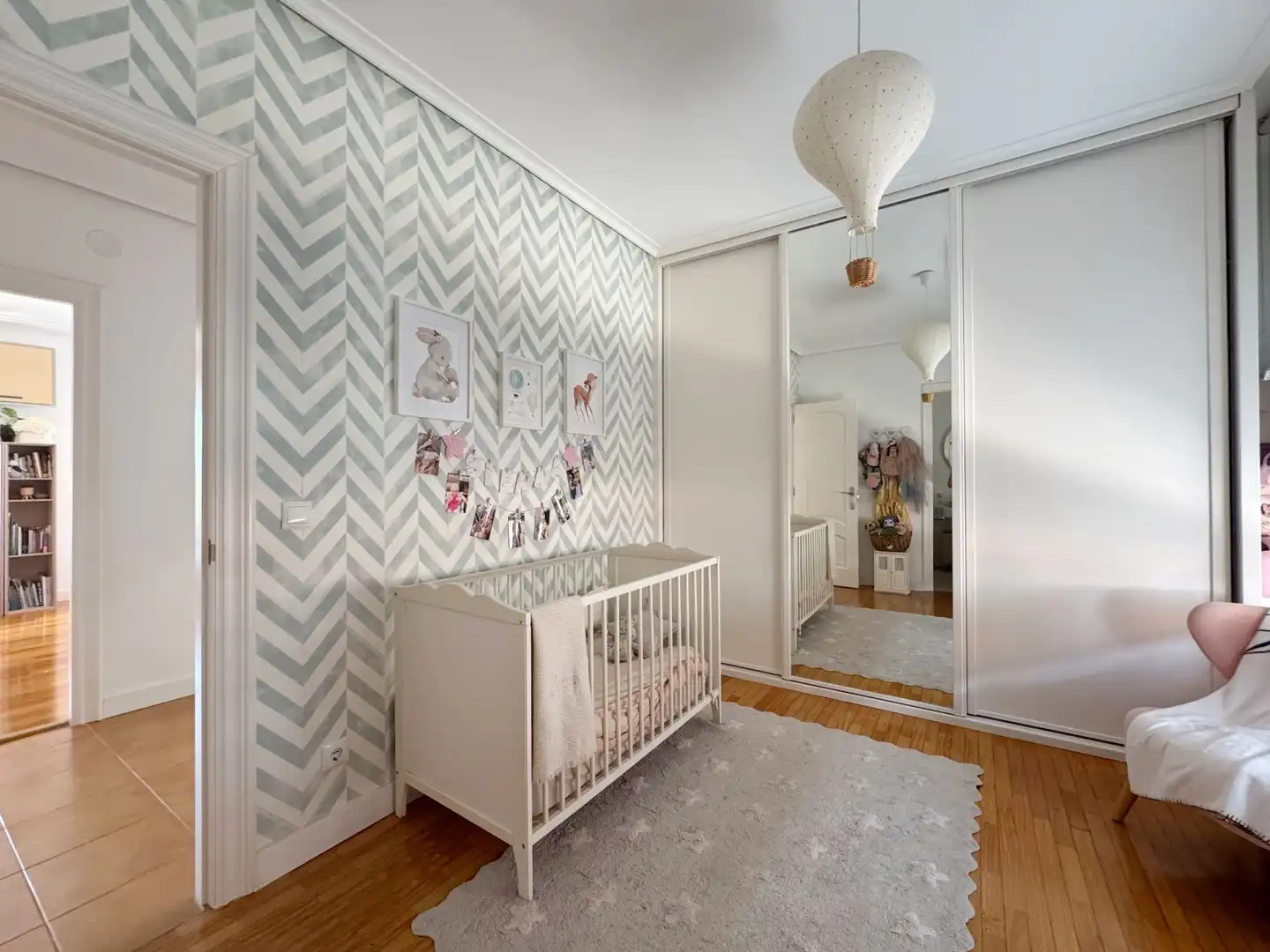 Habitación de Casa adosada en venta en Lardero con Aire acondicionado, Calefacción y Jardín privado