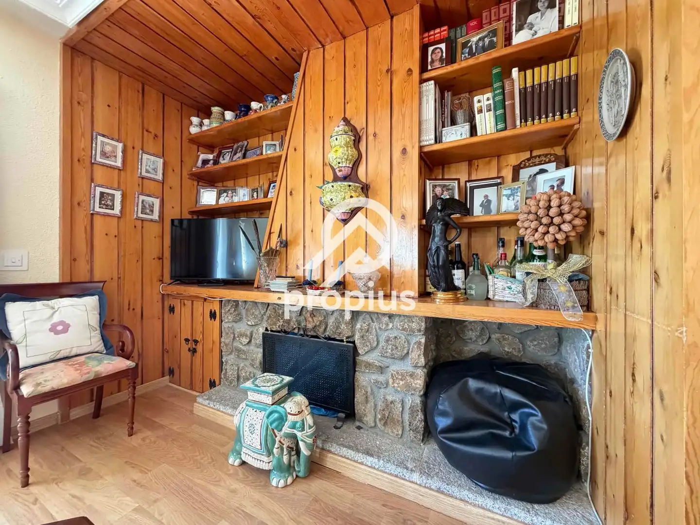 Sala de estar de Piso en venta en Hoyo de Manzanares con Calefacción, Parquet y Terraza