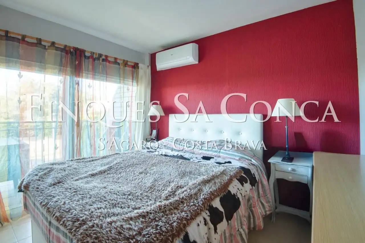 Schlafzimmer von Wohnungen zum Verkauf in Sant Feliu de Guíxols mit Klimaanlage, Heizung und Terrasse