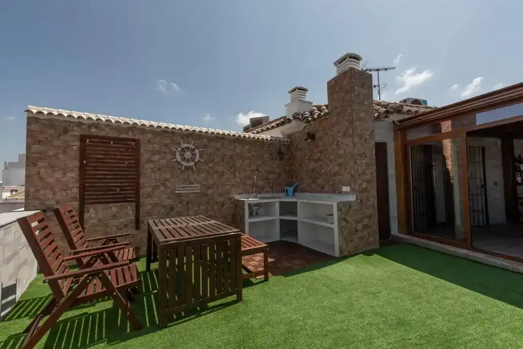 Terrasse von Dachboden zur Miete in Jerez de la Frontera mit Klimaanlage und Balkon