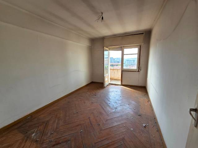 Piso en Venta en Carretera de Poza en Gamonal - San Bruno - G9