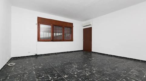 Foto 3 de Casa o xalet en venda a Carrer Mestre Alonso, Zona Industrial, Barcelona