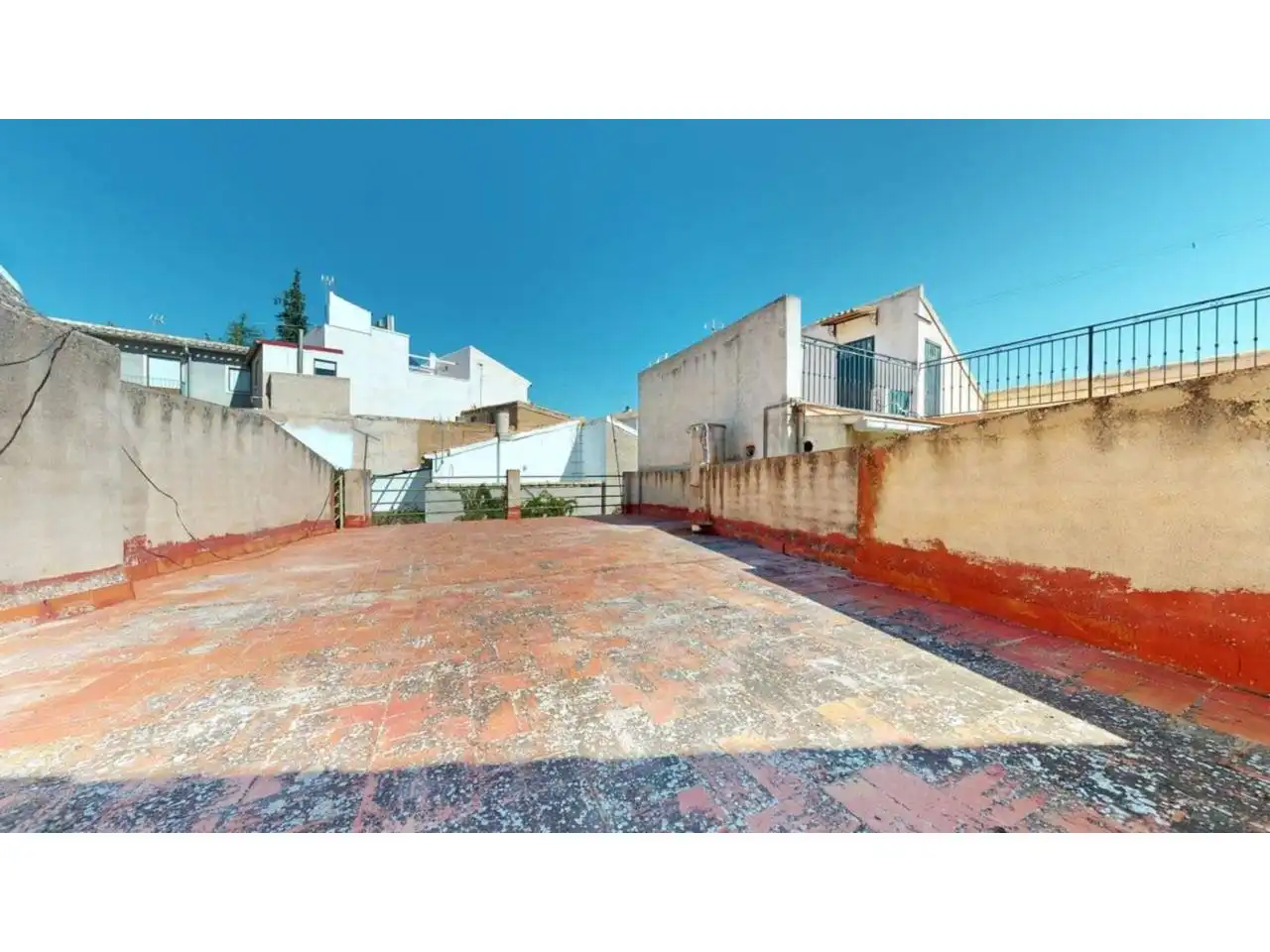 Vista exterior de Casa o xalet en venda en Caravaca de la Cruz amb Aire condicionat, Jardí privat i Terrassa