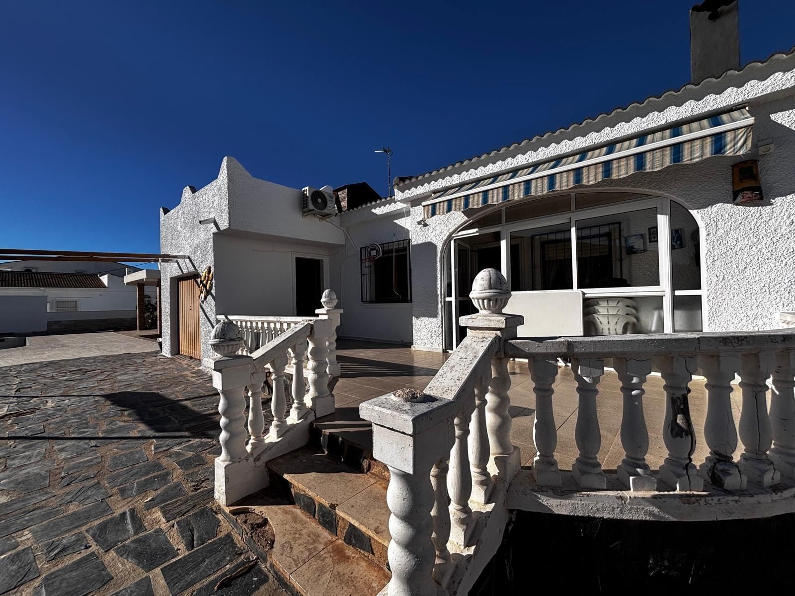 Exterior view of House or chalet for sale in Torrevieja  with Private garden, Swimming Pool and Jacuzzi