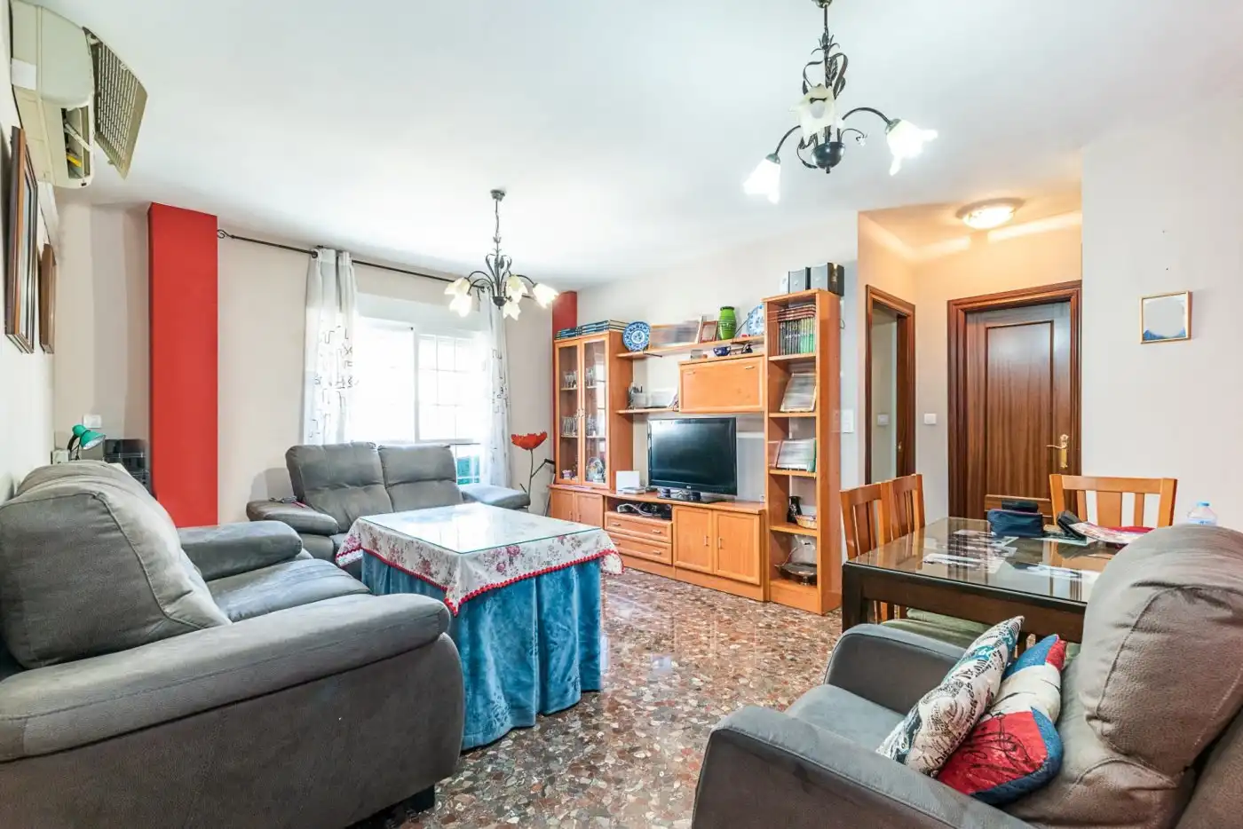 Flat with terrace for sale in Avenida los pechuelos 3, imagen 2