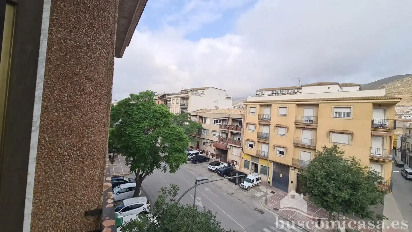 Außenansicht von Wohnung zum Verkauf in Jódar mit Balkon