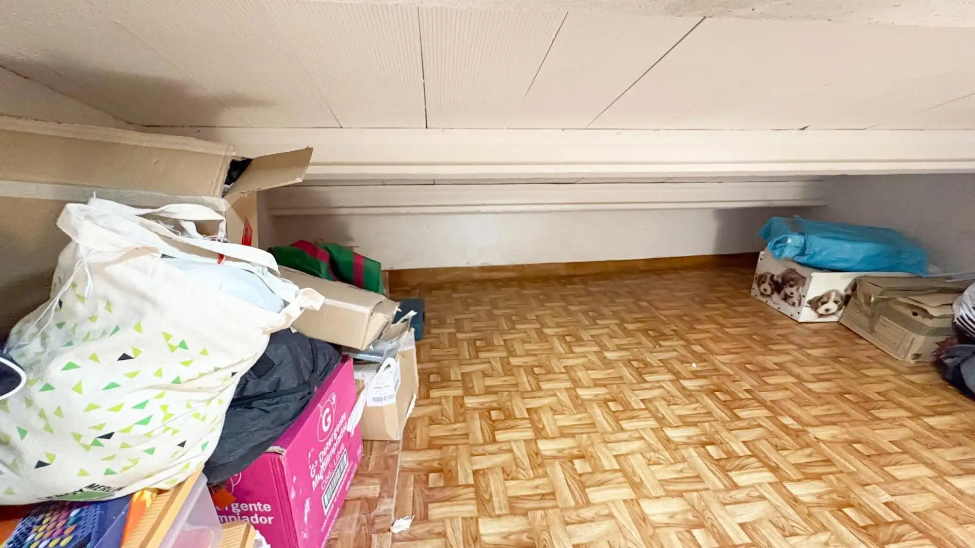 Casa o xalet en venda en Pedrosillo de los Aires amb Calefacció i Moblat