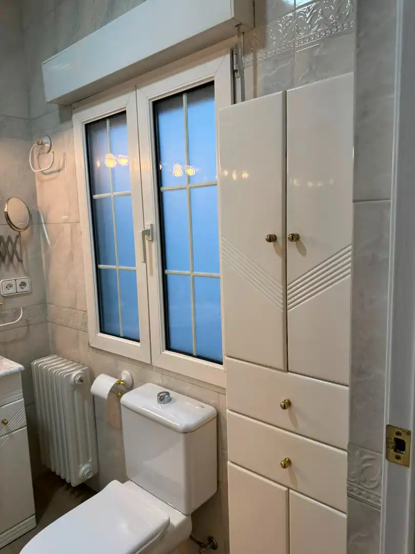 Bathroom of Flat for rent in Alcázar de San Juan  with Air Conditioner, Heating and Furnished