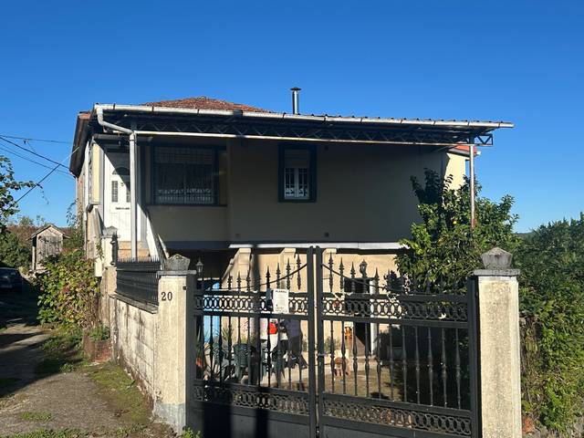 Casa-chalet en Venta en Lugar, 8 en Maside