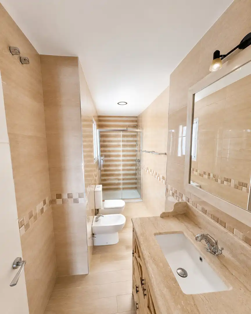 Bany de Casa o xalet en venda en Camas amb Aire condicionat, Terrassa i Forn