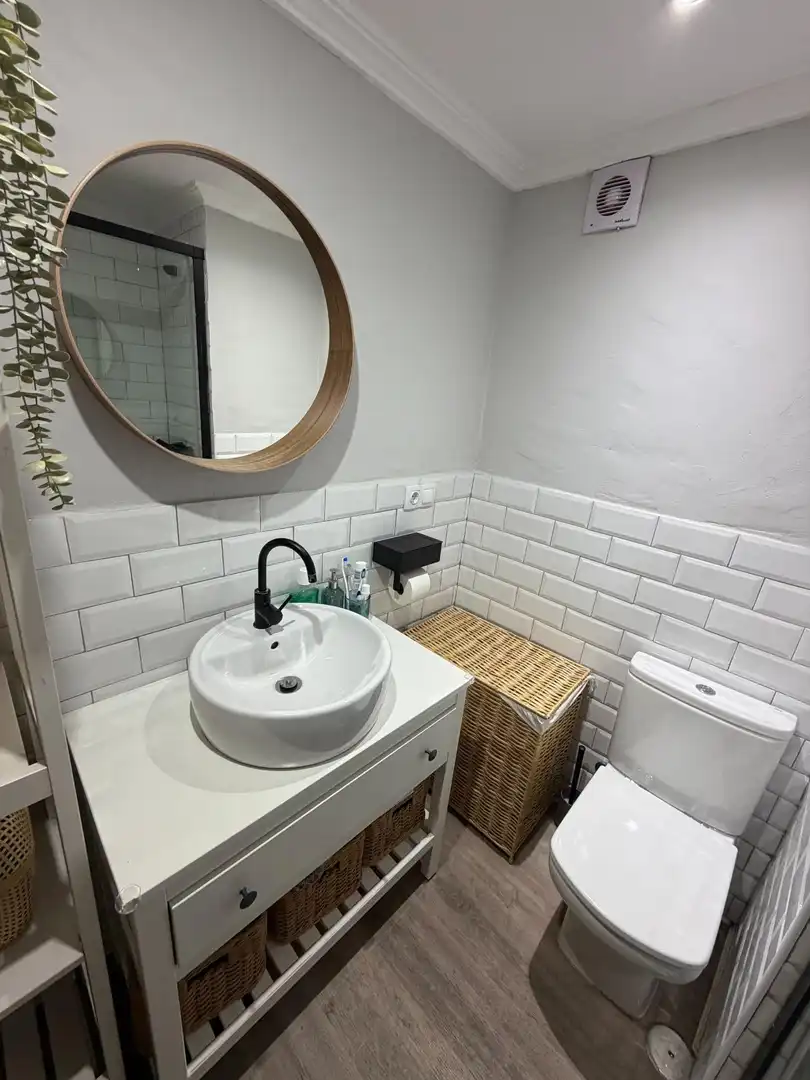 Bathroom of Flat for sale in Sevilla