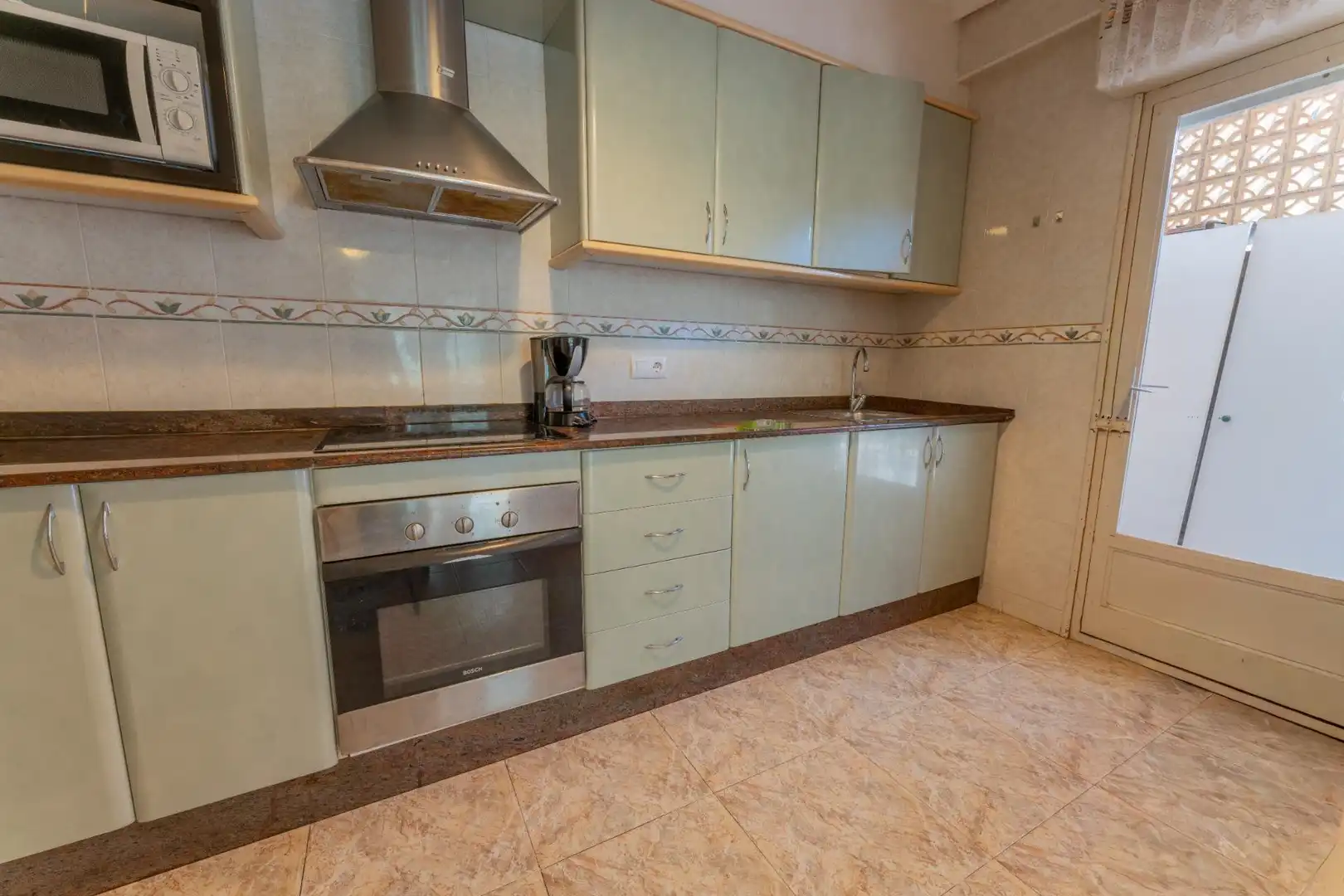 Cocina de Piso de alquiler en Santa Pola con Aire acondicionado, Terraza y Amueblado