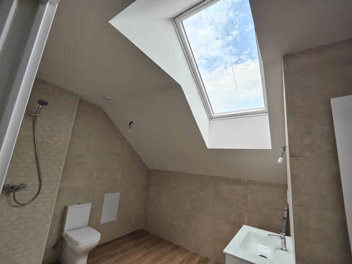 Baño de Ático en venta en Gijón  con Calefacción, Parquet y Terraza