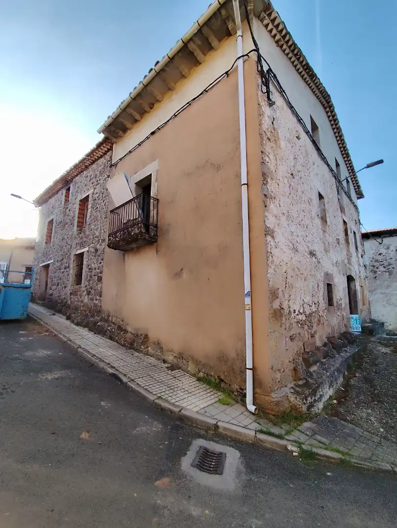 Exterior view of Houses for sale in Valle de Valdelaguna  with Parquet flooring and Balcony