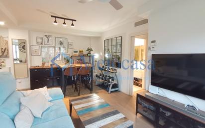 Living room of Flat for sale in  Madrid Capital  with Air Conditioner, Heating and Storage room