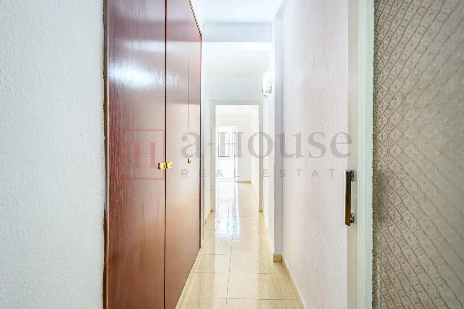 Piso en venta en Barcelona con Trastero y Balcón