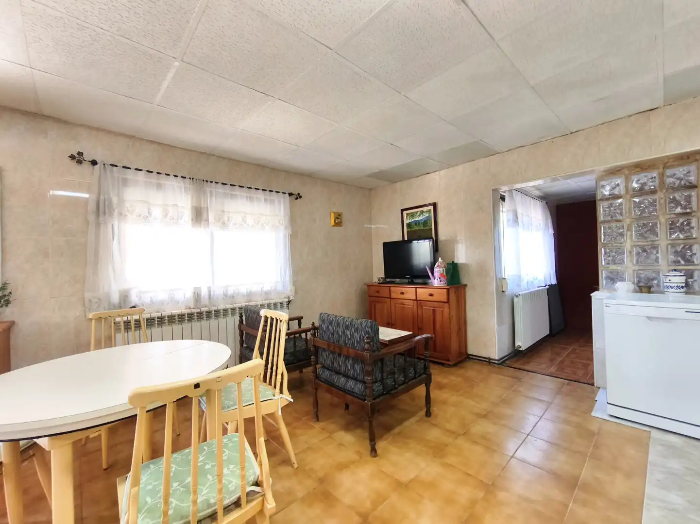 Sala d'estar de Casa o xalet en venda en Villamediana de Iregua amb Calefacció
