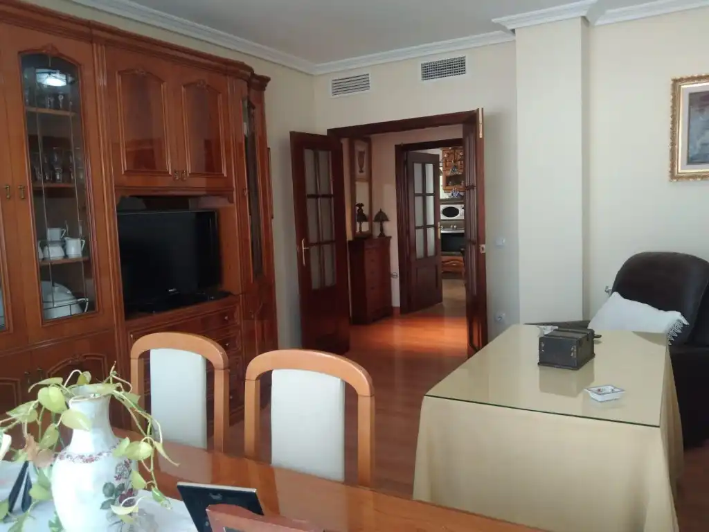 Piso de alquiler en Paseo Conde De Barcelona, Maria Auxiliadora - Barriada de Llera