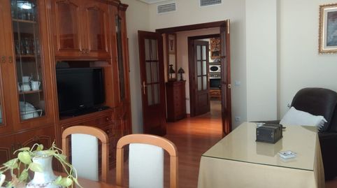 Foto 3 de Piso de alquiler en Paseo Conde de Barcelona, Maria Auxiliadora - Barriada de Llera, Badajoz Capital