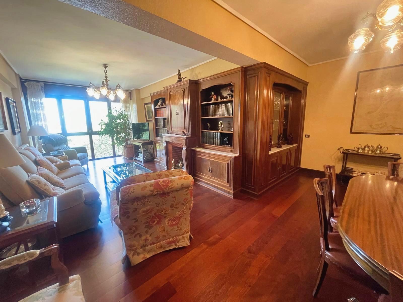 Living room of Flat for sale in Portugalete  with Heating, Private garden and Storage room