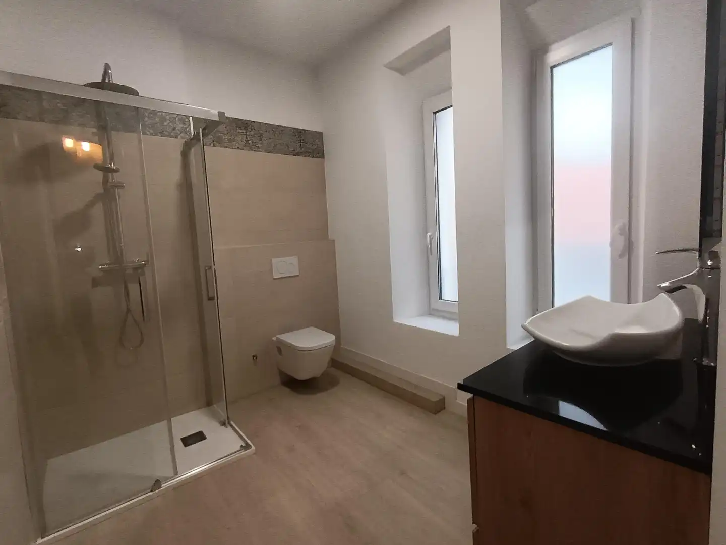 Bathroom of Flat for rent in Valladolid  with Heating