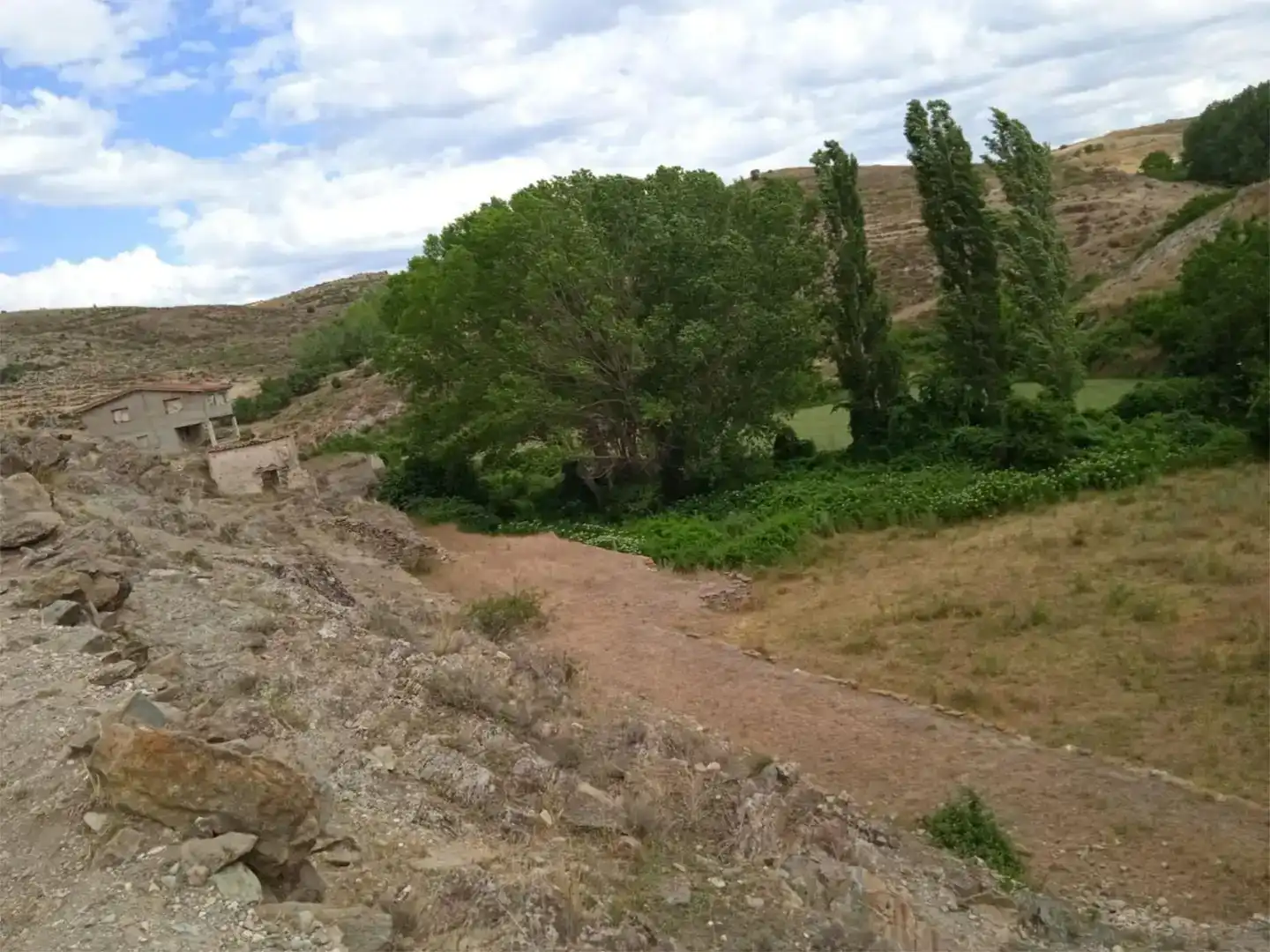 Finca rústica en venda en Dévanos amb Jardí privat