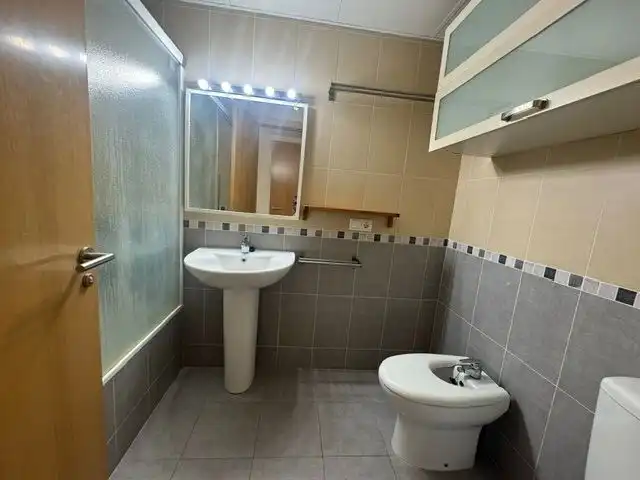 Bathroom of Flat for rent in Alcoy / Alcoi  with Air Conditioner, Heating and Furnished