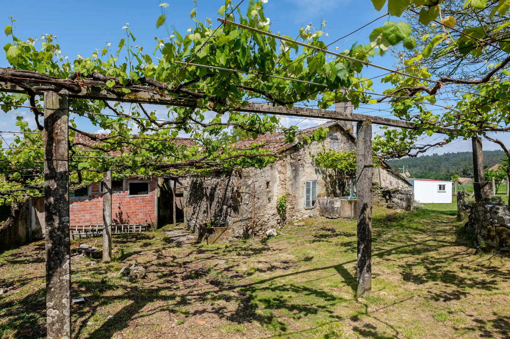 Außenansicht von Country house zum Verkauf in A Estrada 