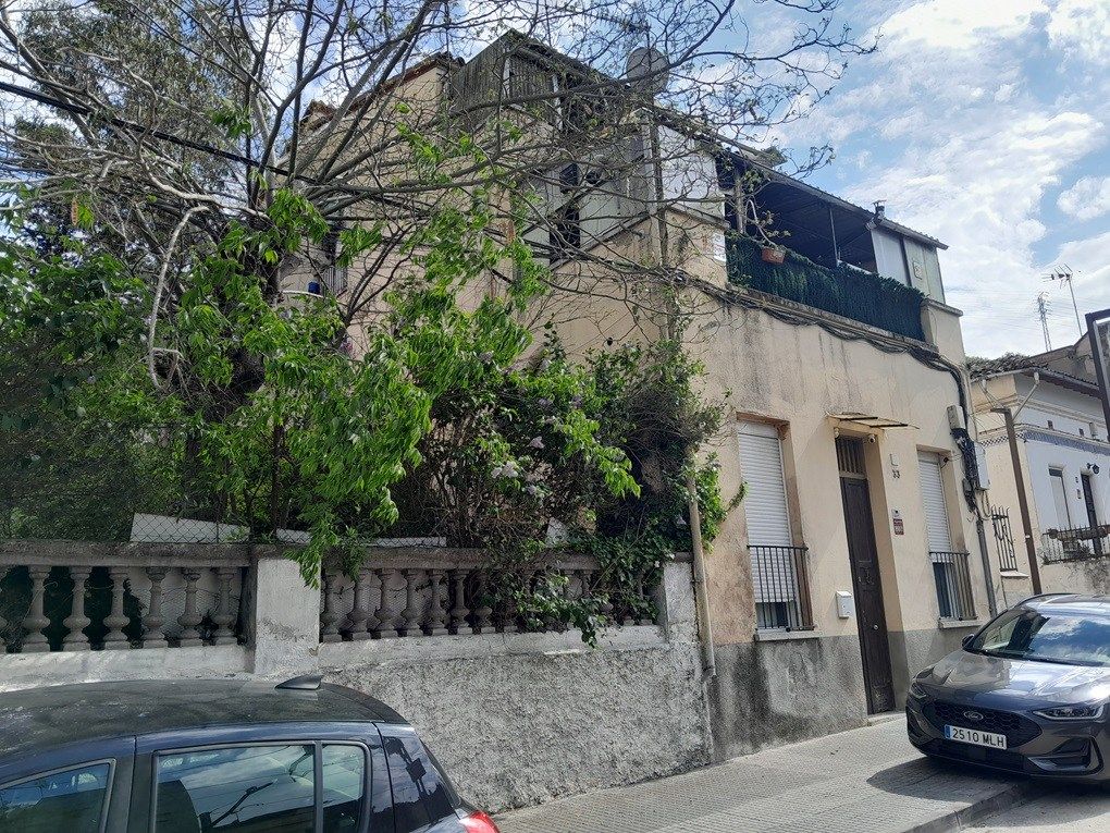 Exterior view of House or chalet for sale in Montcada i Reixac  with Air Conditioner, Heating and Terrace