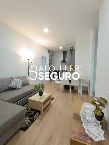 Piso en Alquiler en Arroyo Bueno en Villaverde Alto