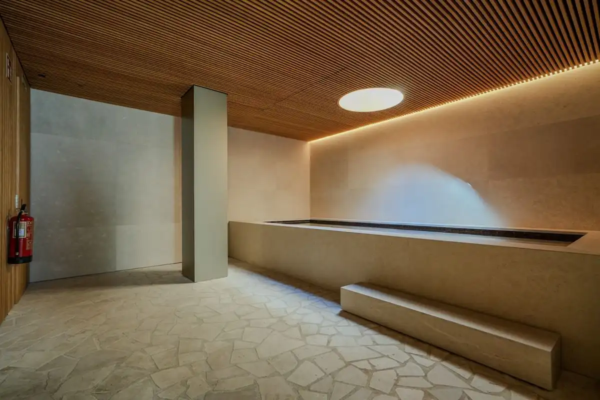 Flat with pool for sale in Calle de Javier Ferrero, imagen 45