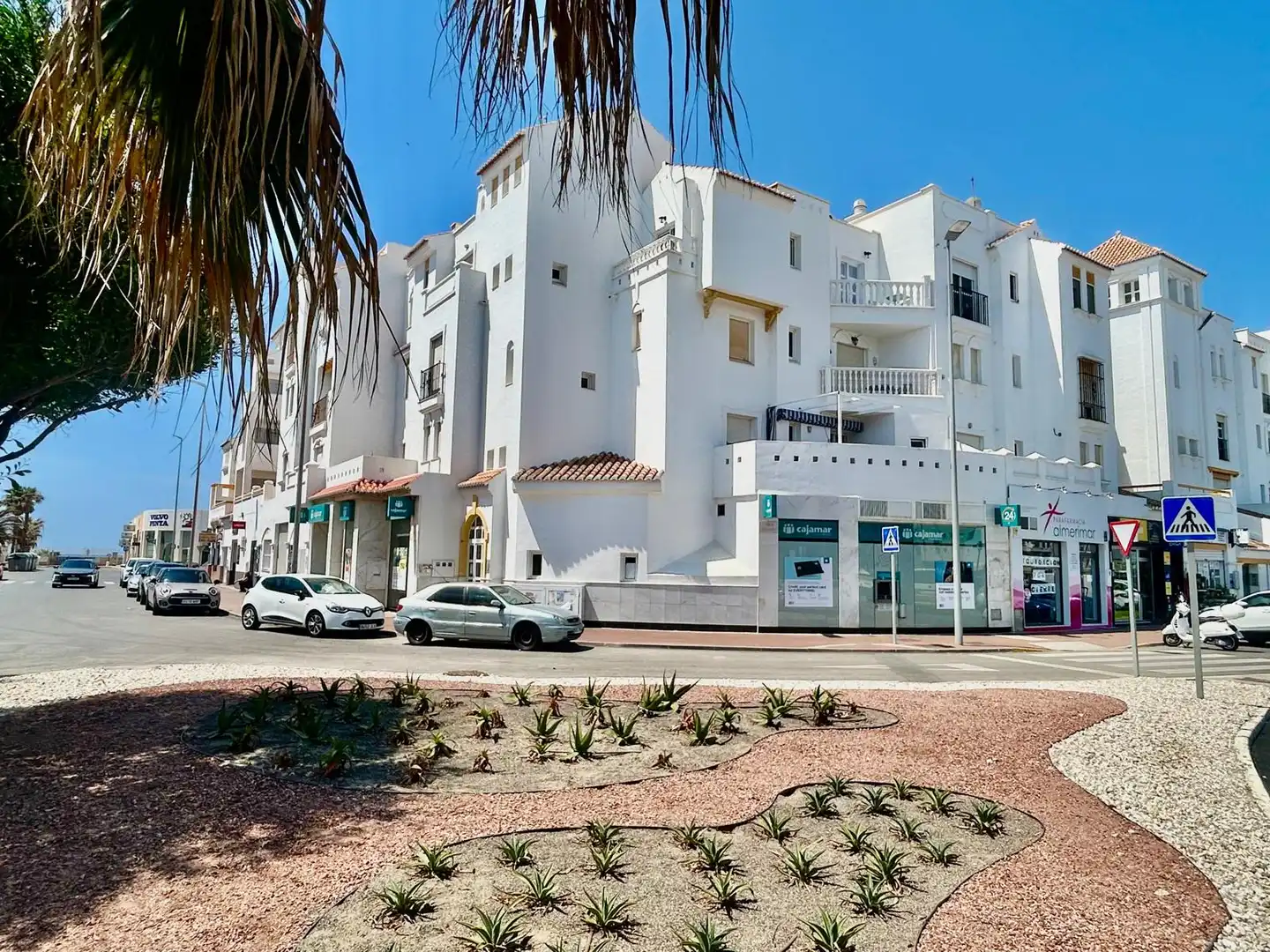 Außenansicht von Wohnung zum Verkauf in El Ejido mit Klimaanlage, Heizung und Terrasse