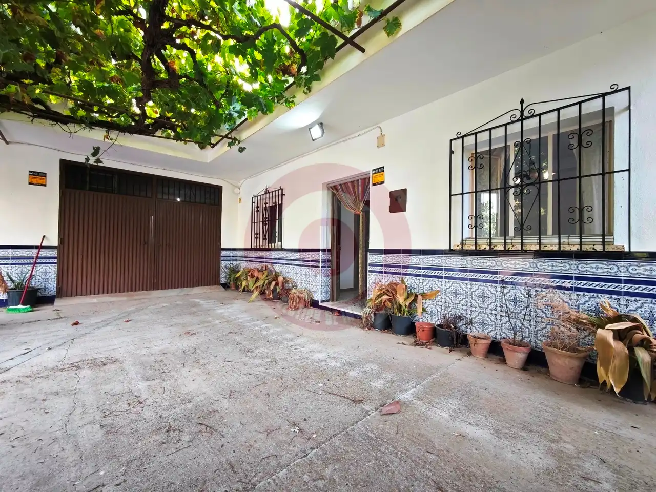 Vista exterior de Finca rústica en venda en Comares amb Terrassa