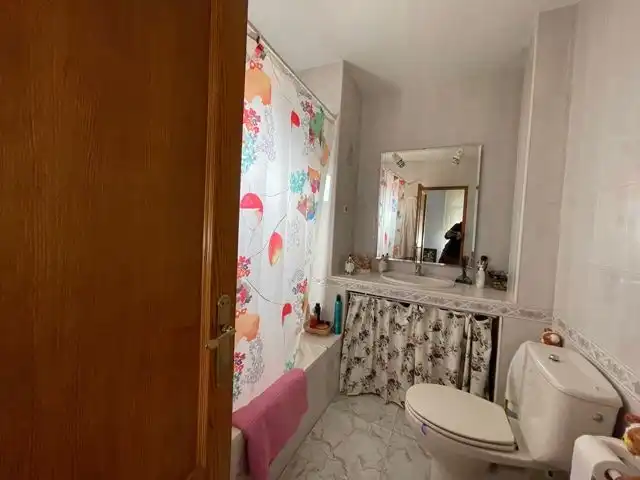 Bany de Casa o xalet en venda en Valdemorillo amb Calefacció, Jardí privat i Terrassa