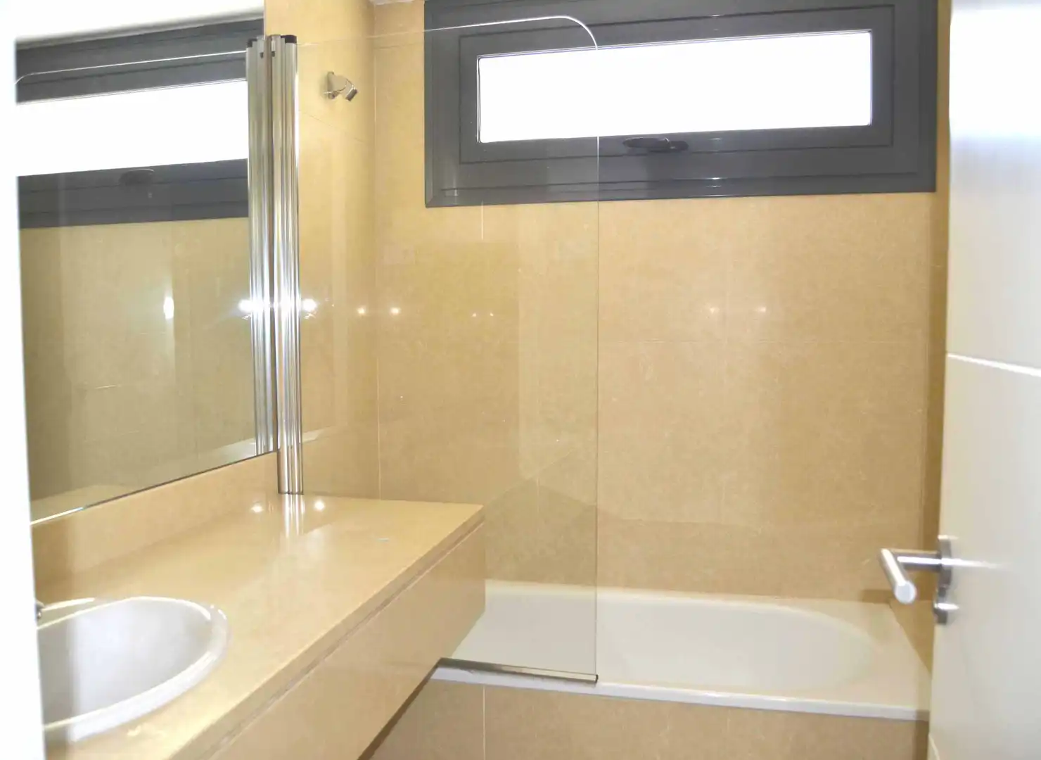 Bathroom of Detached homes for rent in La Moraleja  with Air Conditioner, Heating and Private garden