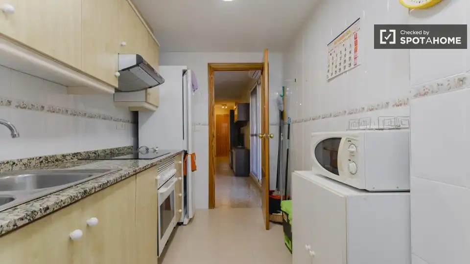 Habitació a Corinto - Almarda