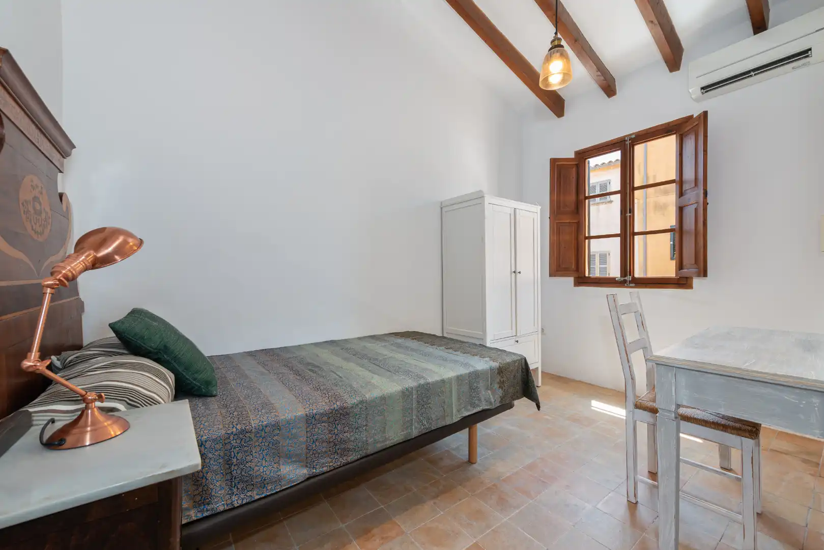 Dormitori de Casa adosada en venda en Alcúdia amb Aire condicionat i Moblat