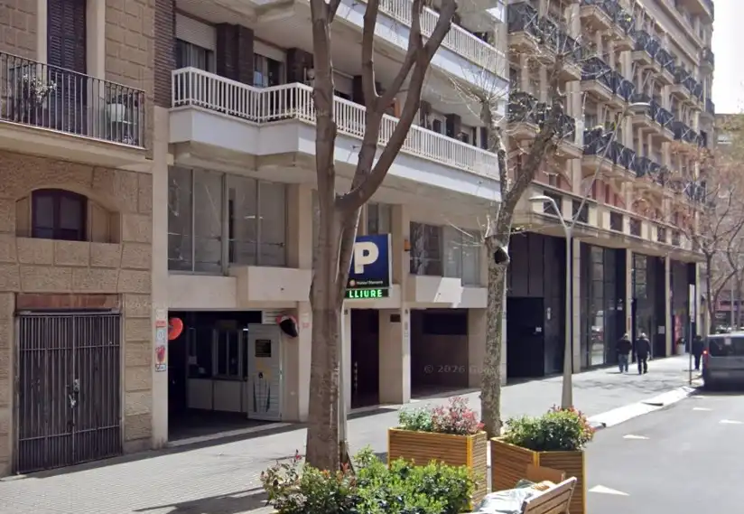 Office space with lift for sale in Carrer del Comte Borrell 26, imagen 9