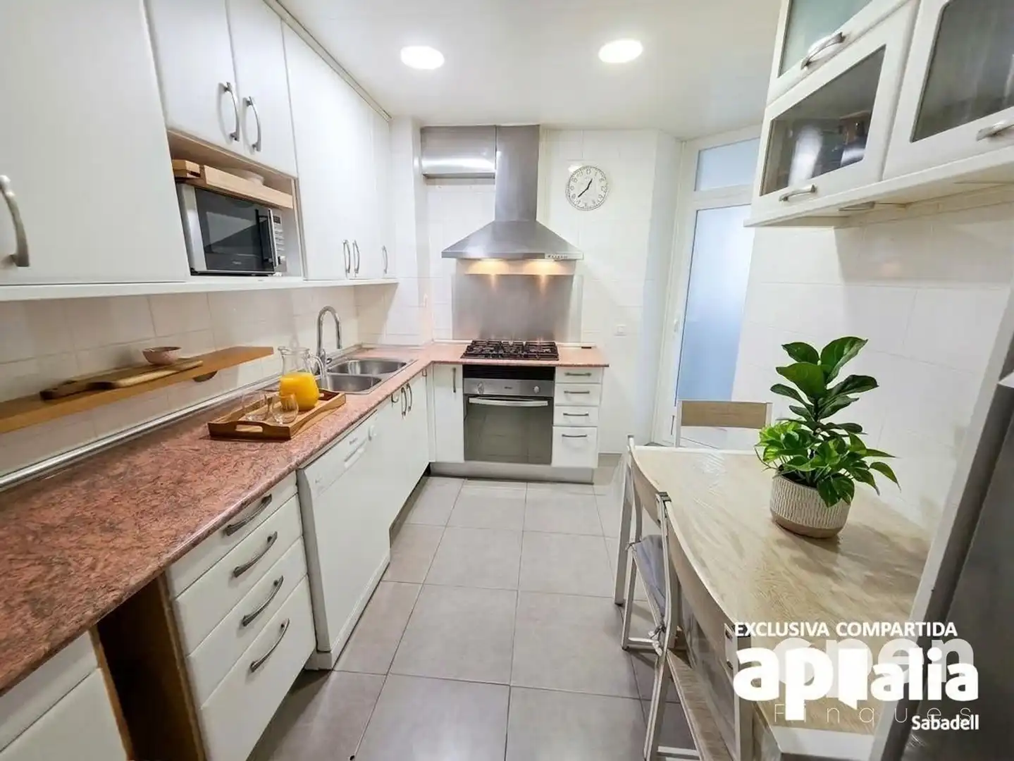Kitchen of Flat for sale in Castellar del Vallès  with Air Conditioner, Terrace and Balcony