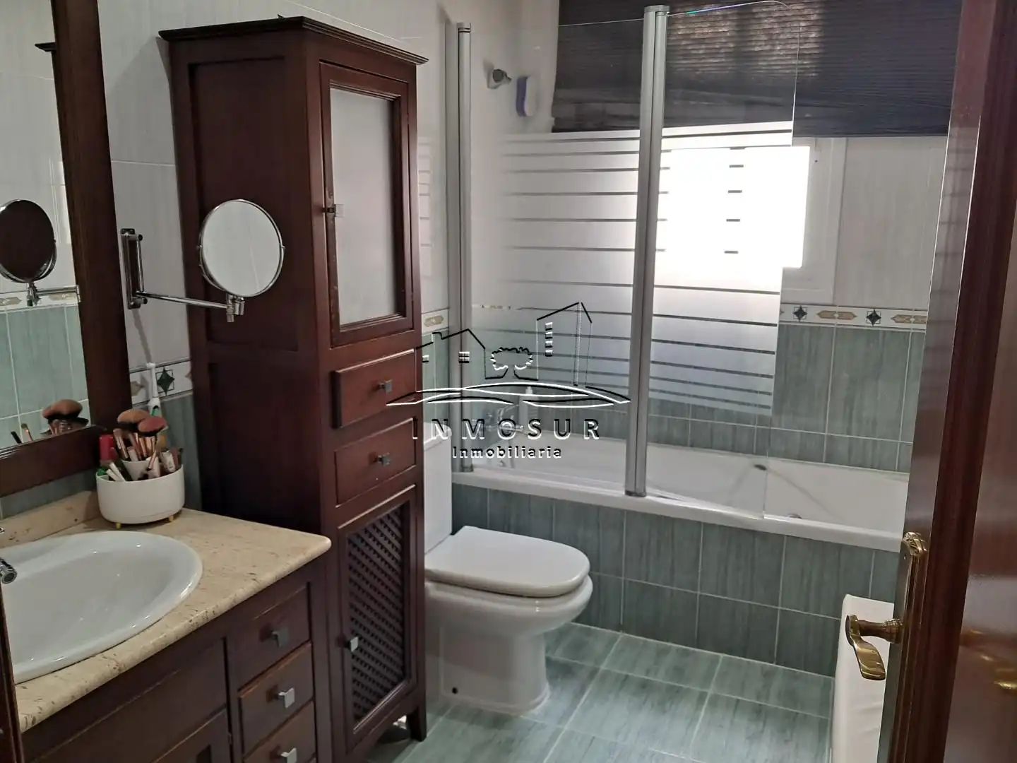 Baño de Piso en venta en Lucena con Trastero y Amueblado