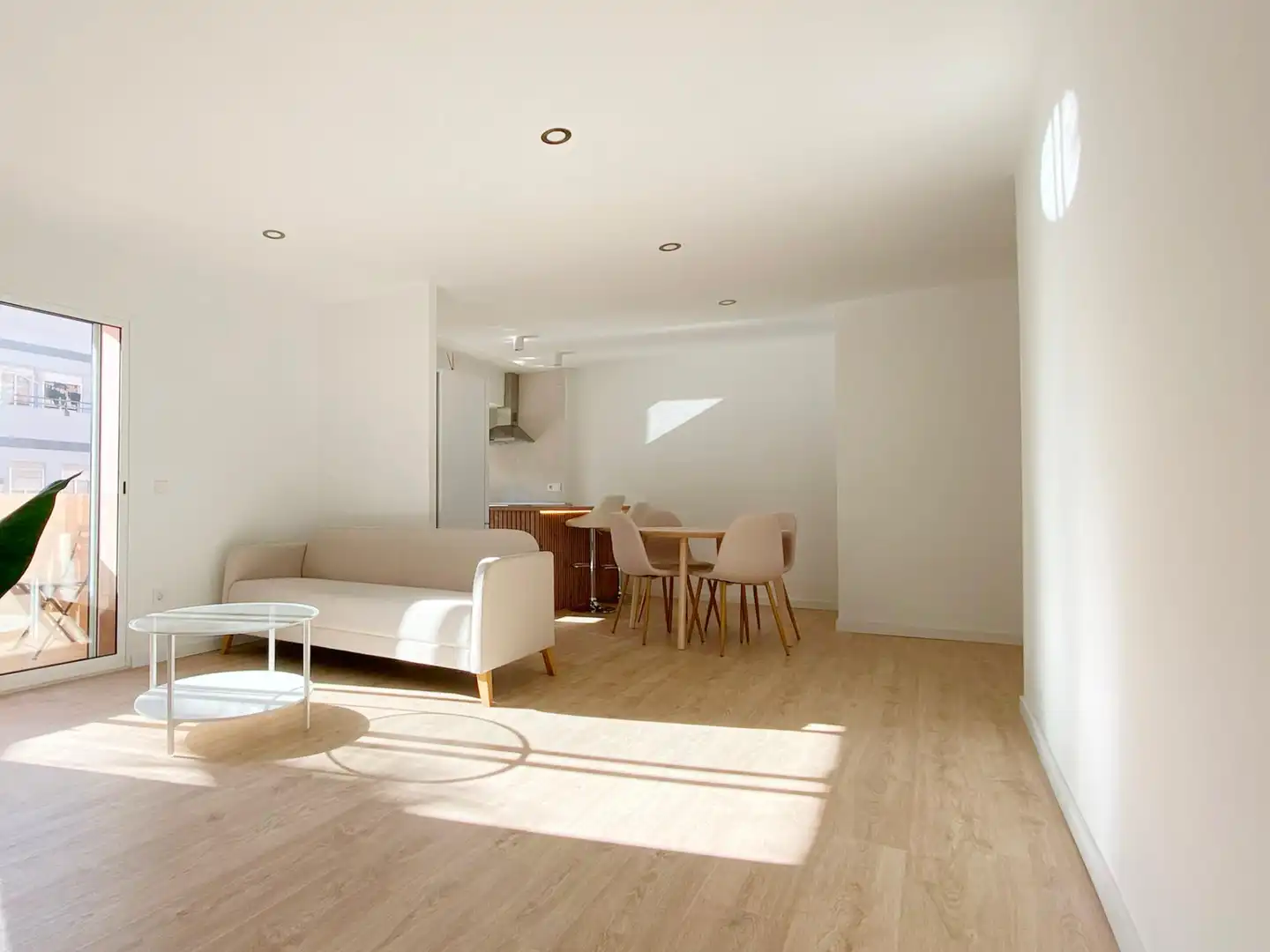 Living room of Flat for rent in Valencia  with Air Conditioner, Heating and Furnished