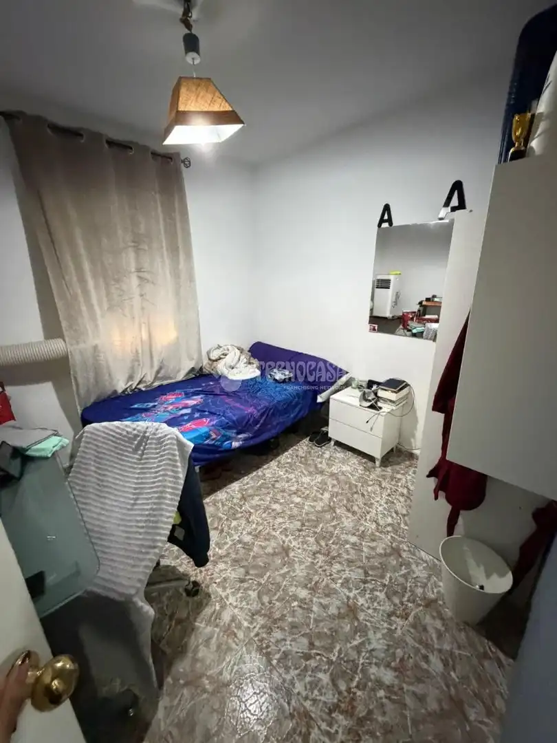 Bedroom of Flat for sale in Sevilla