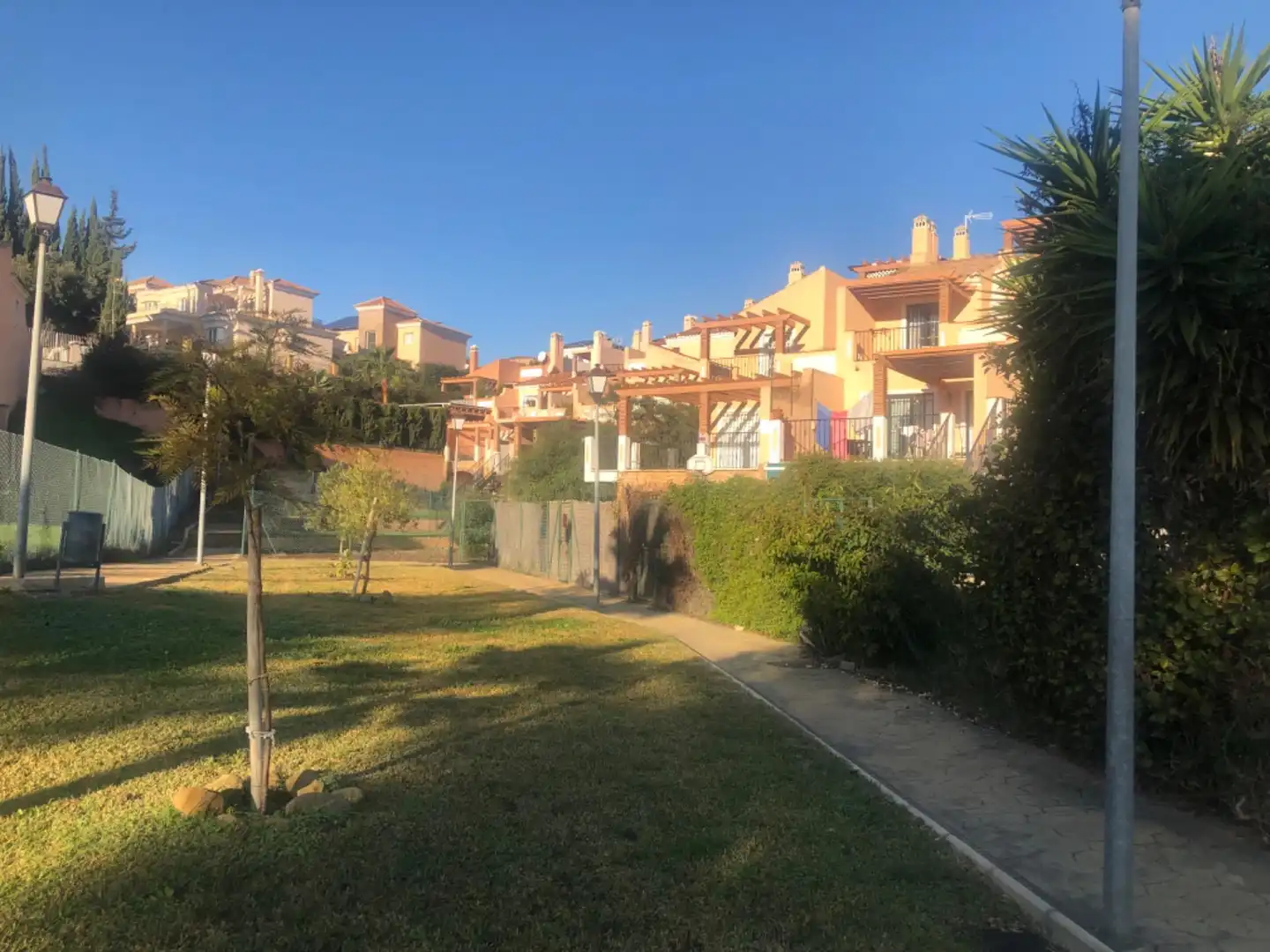 Jardín de Casa adosada en venta en Mijas con Aire acondicionado, Calefacción y Jardín privado