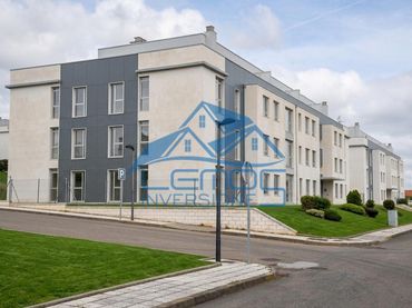 Rez-de-chaussée avec ascenseur à vendre à Calle matias diez alonso 3