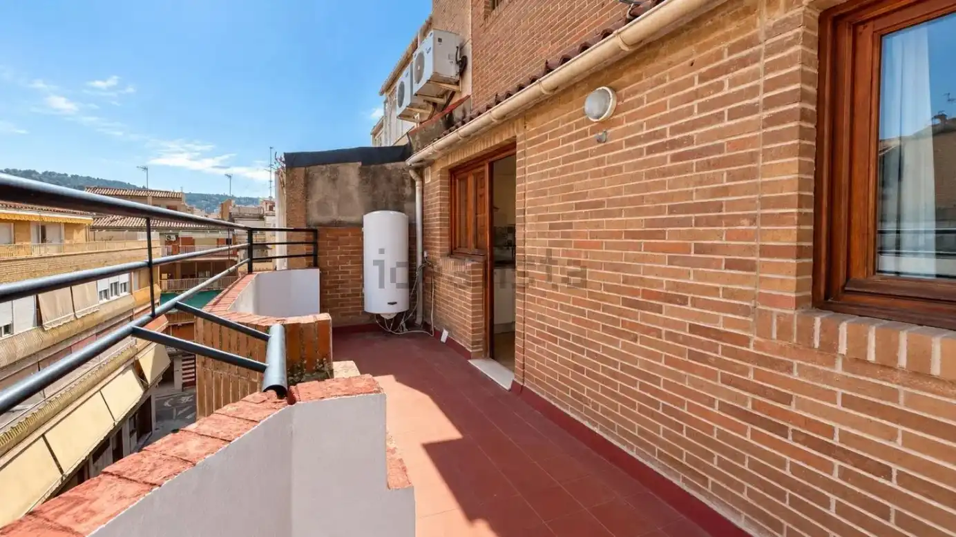 Exterior view of Attic for rent in Granada  with Air Conditioner, Heating and Terrace