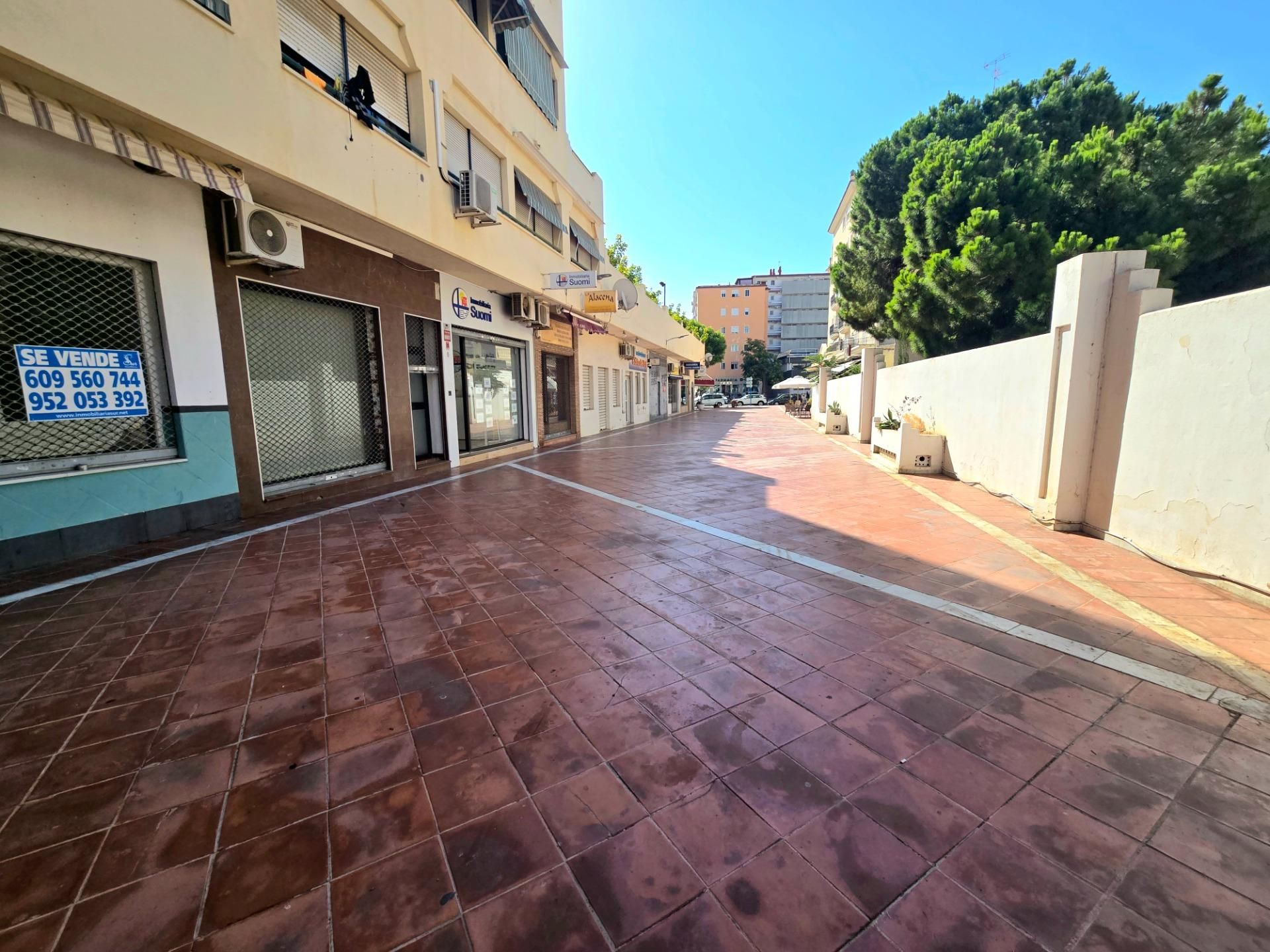 Exterior view of Premises for sale in Torremolinos