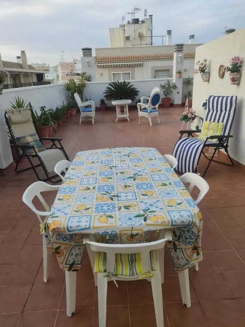 Ático con ascensor en venta en Ronda D. Ricardo Lafuente Aguado 13, imagen 2