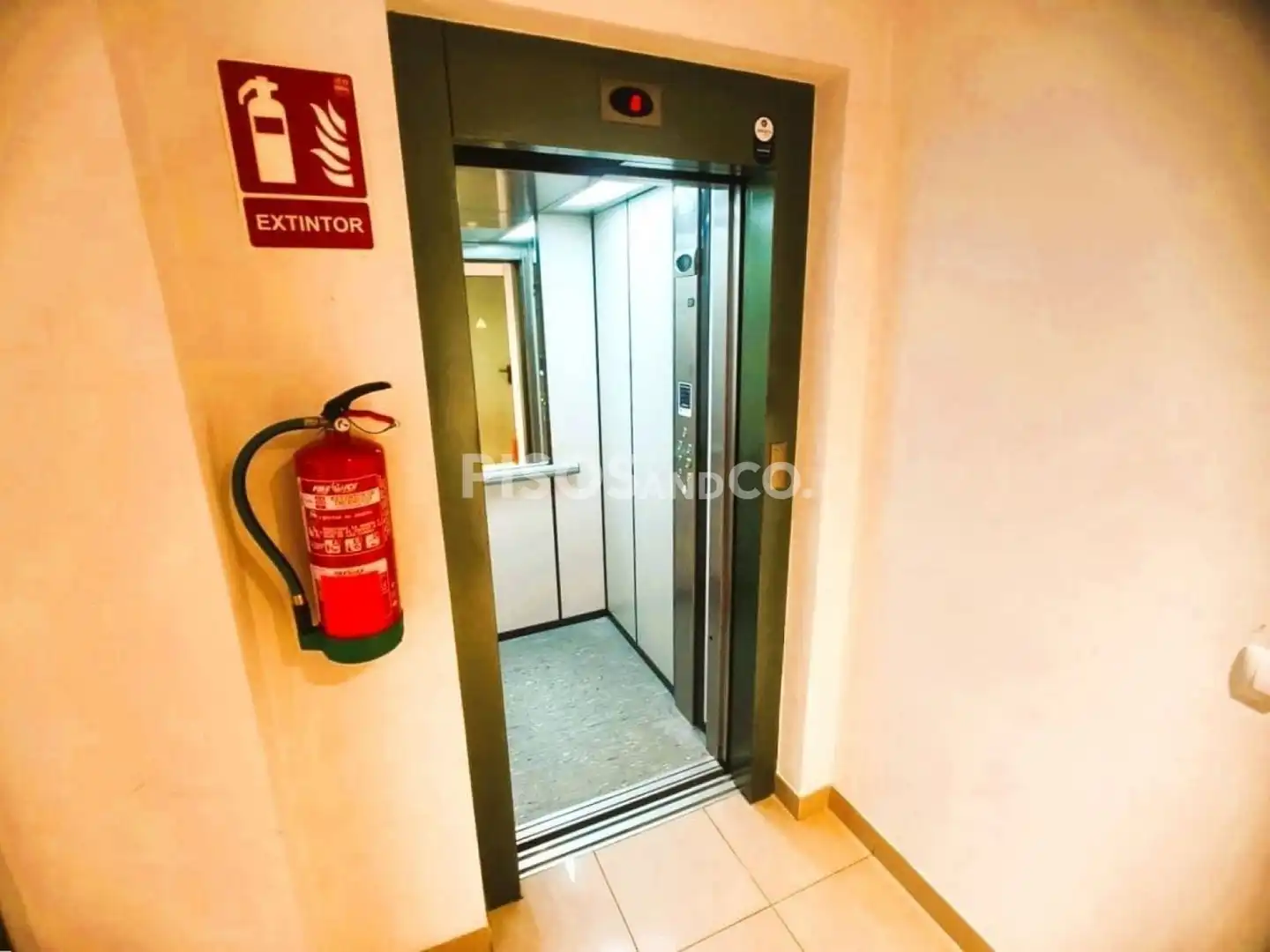 Piso en venta en Calle MOZART, Someso - Matogrande