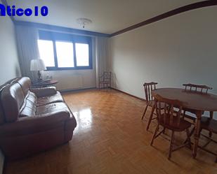 Living room of Flat for sale in Oviedo   with Heating, Parquet flooring and Storage room